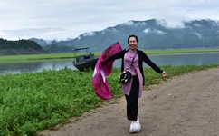 精跪趴灌满H室友4P公交车